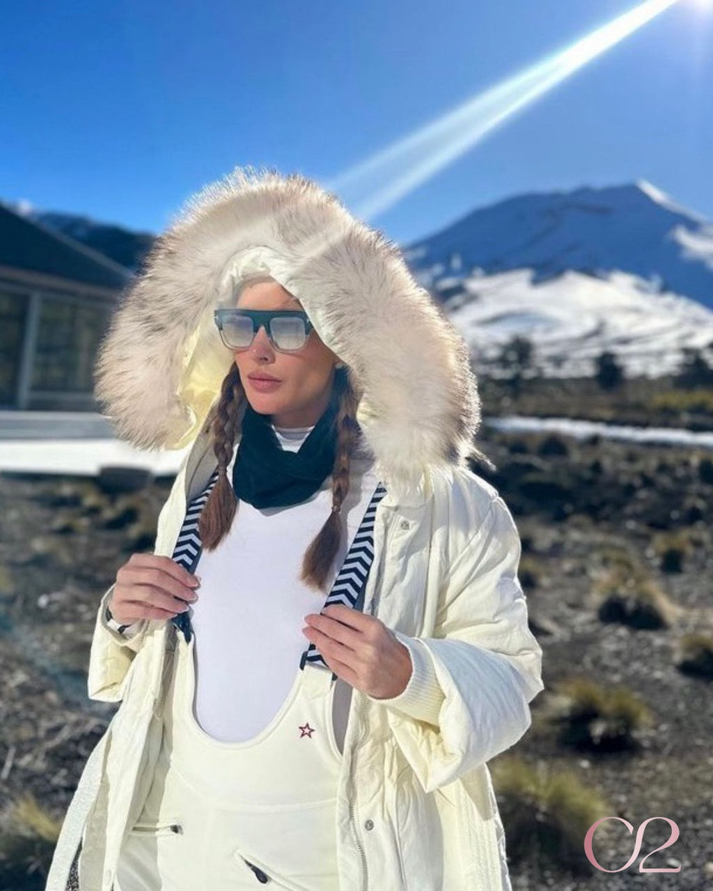 Casaco Ski Off White com Gola de Pelo